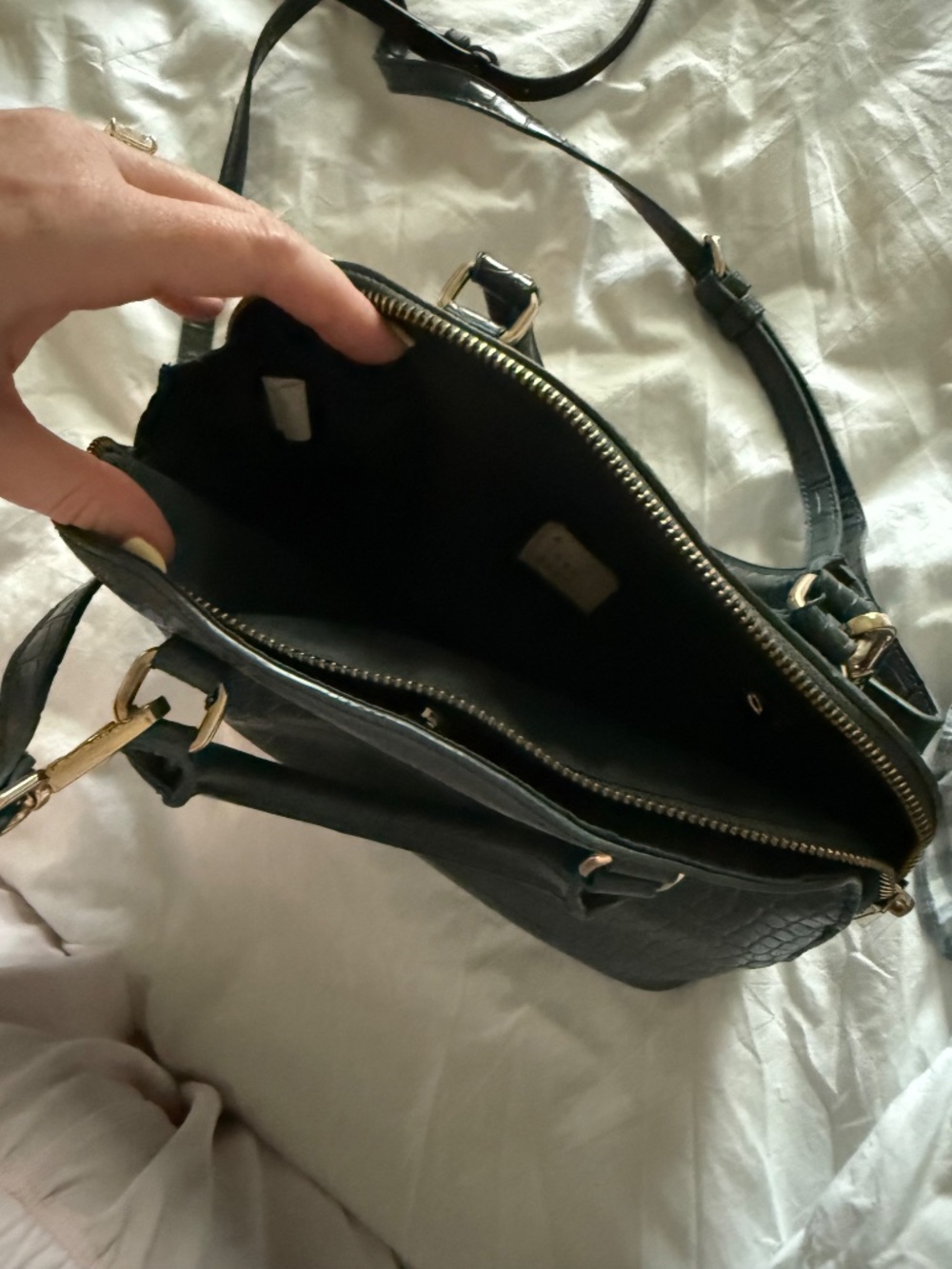 Purse - Picture 2 of 2